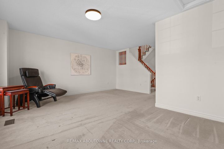 Photo 17 at 148 Littlewood Drive, RO River Oaks, Oakville