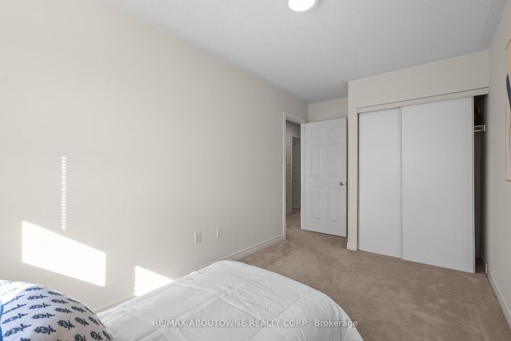 Photo 21 at 148 Littlewood Drive, RO River Oaks, Oakville