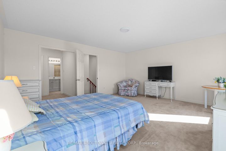 Photo 27 at 148 Littlewood Drive, RO River Oaks, Oakville