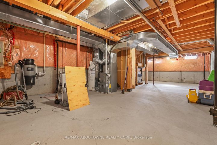 Photo 33 at 148 Littlewood Drive, RO River Oaks, Oakville