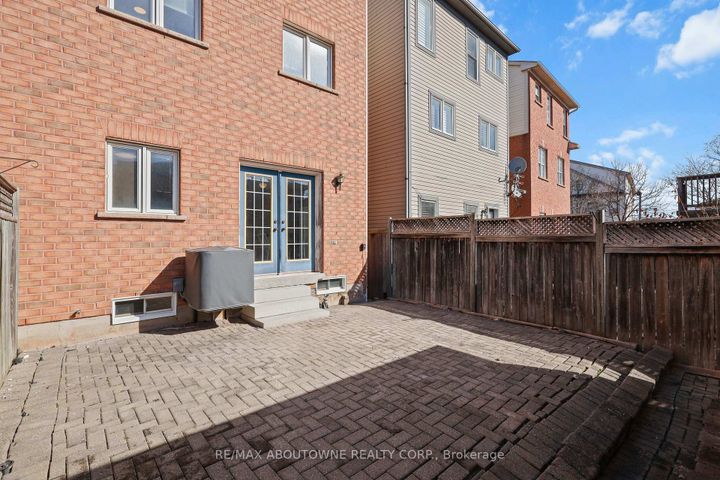 Photo 40 at 148 Littlewood Drive, RO River Oaks, Oakville