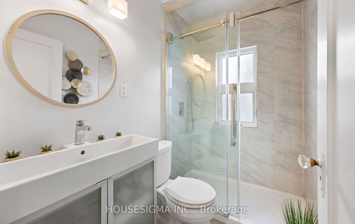 Photo 14 at 4 Parker Avenue, Queensway, Toronto