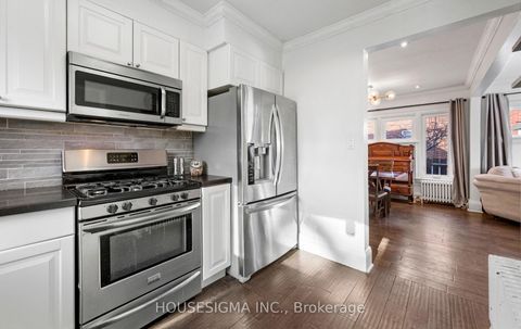 Photo 12 at 4 Parker Avenue, Queensway, Toronto