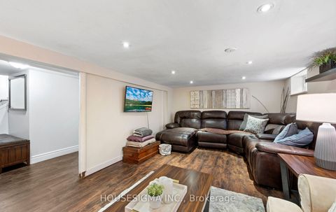 Photo 35 at 4 Parker Avenue, Queensway, Toronto