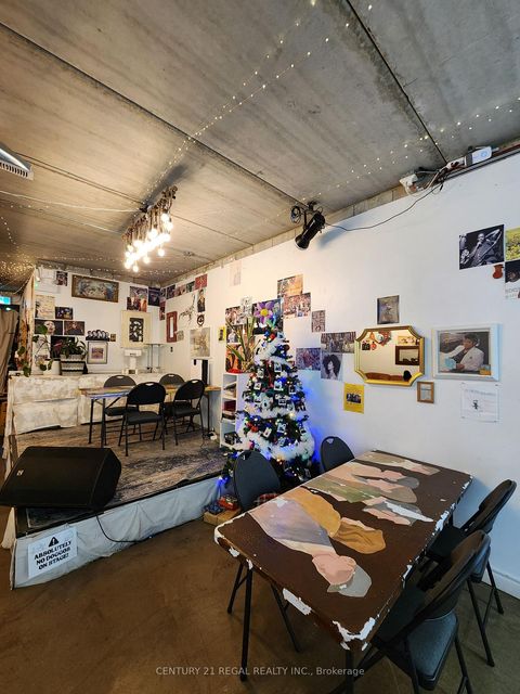 Photo 5 at 1110 Dundas Street W, Bellwoods, Toronto