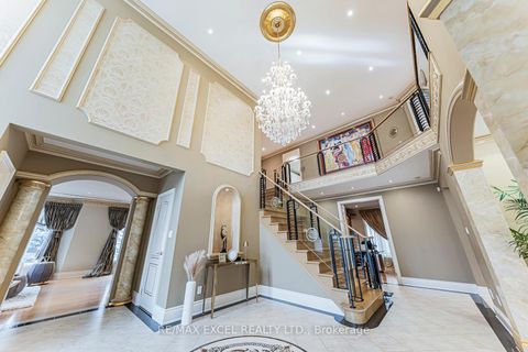 Photo 3 at 171 Lawrie Road, Beverley Glen, Vaughan