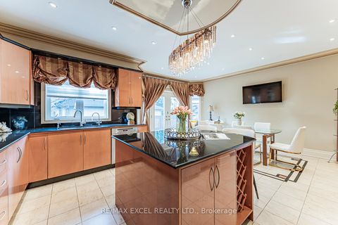 Photo 13 at 171 Lawrie Road, Beverley Glen, Vaughan