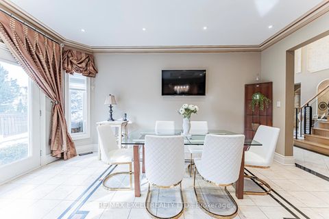 Photo 15 at 171 Lawrie Road, Beverley Glen, Vaughan