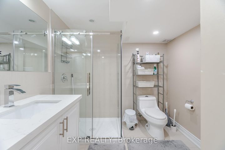 Photo 45 at 190 Torrey Pines Road, Kleinburg, Vaughan