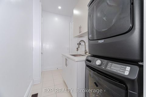 Photo 19 at 190 Torrey Pines Road, Kleinburg, Vaughan