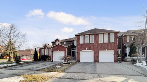 Photo 1 at 75 Rose Branch Drive, Devonsleigh, Richmond Hill