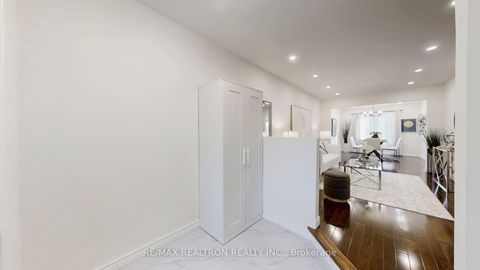 Photo 4 at 75 Rose Branch Drive, Devonsleigh, Richmond Hill