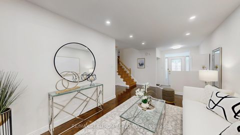 Photo 7 at 75 Rose Branch Drive, Devonsleigh, Richmond Hill