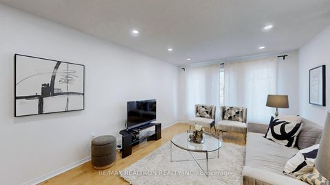 Photo 24 at 75 Rose Branch Drive, Devonsleigh, Richmond Hill