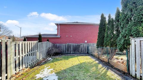 Photo 41 at 75 Rose Branch Drive, Devonsleigh, Richmond Hill
