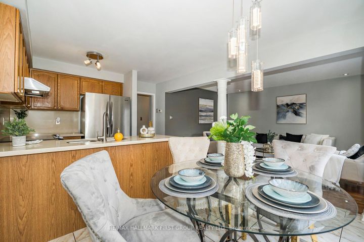 Photo 13 at 1636 Sarasota Crescent, Samac, Oshawa