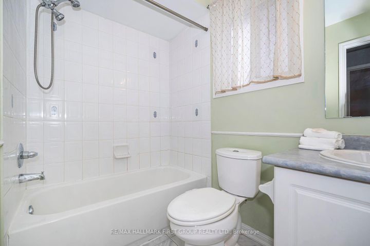 Photo 31 at 1636 Sarasota Crescent, Samac, Oshawa