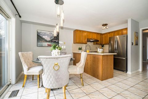 Photo 8 at 1636 Sarasota Crescent, Samac, Oshawa