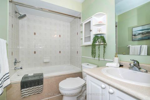 Photo 27 at 1636 Sarasota Crescent, Samac, Oshawa