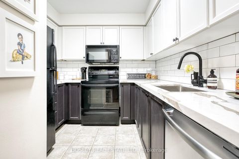 Photo 3 at 706 - 17 Michael Power Place, City Centre West, Toronto