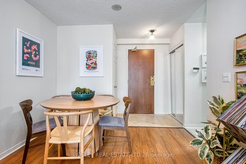 Photo 7 at 706 - 17 Michael Power Place, City Centre West, Toronto