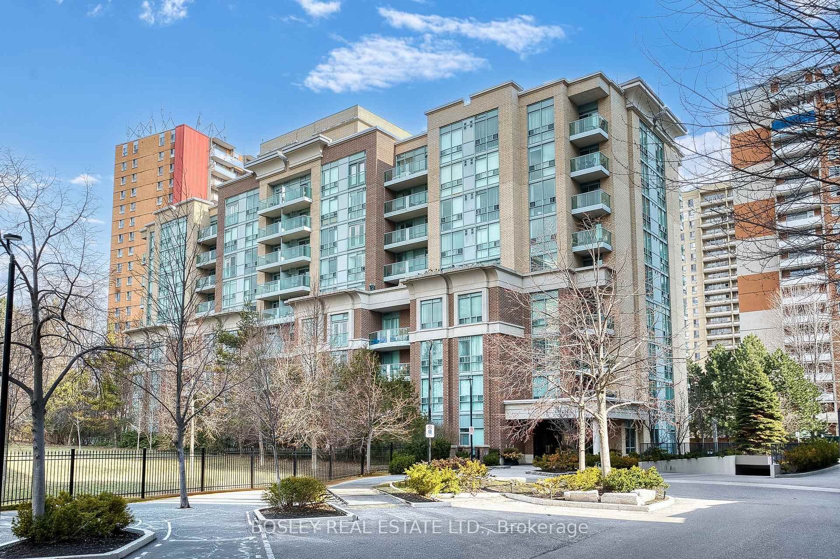 706 - 17 Michael Power Place, City Centre West, Toronto by Loree Meneguzzi Real Estate 706 - 17 Michael Power Place, City Centre West, Toronto