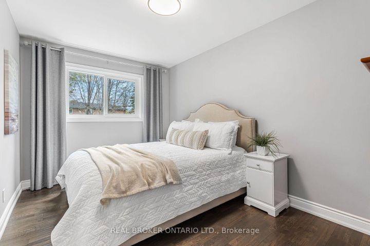 Photo 20 at 3 Ellesboro Drive, Streetsville, Mississauga