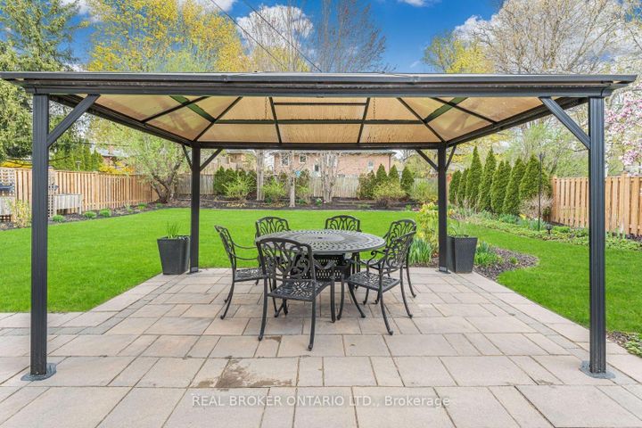 Photo 35 at 3 Ellesboro Drive, Streetsville, Mississauga