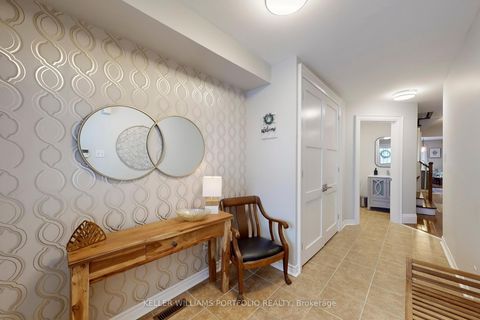 Photo 10 at 75 Monteith Crescent, Maple, Vaughan