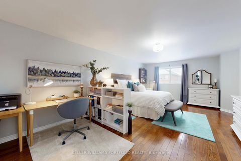 Photo 12 at 75 Monteith Crescent, Maple, Vaughan