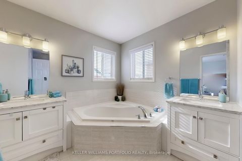 Photo 16 at 75 Monteith Crescent, Maple, Vaughan