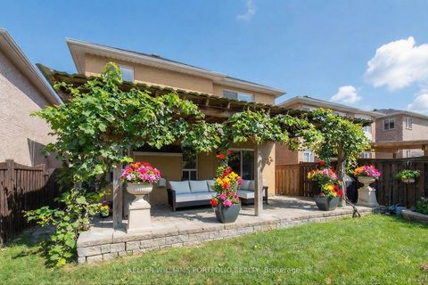 Photo 33 at 75 Monteith Crescent, Maple, Vaughan