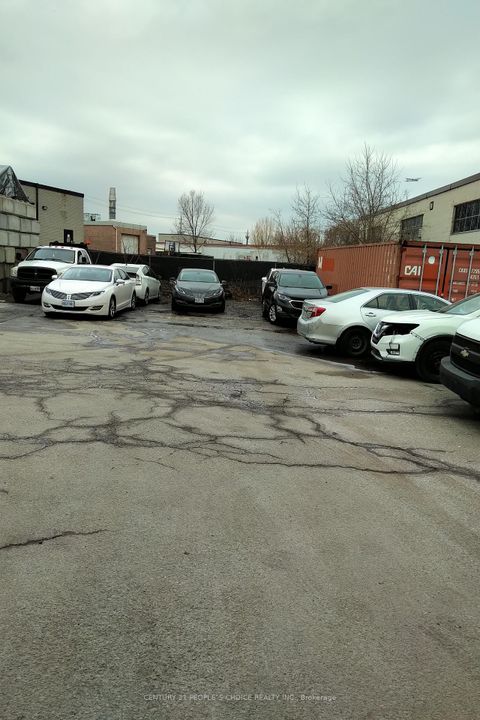 Photo 16 at 36 Brydon Drive W, Clairville, Toronto