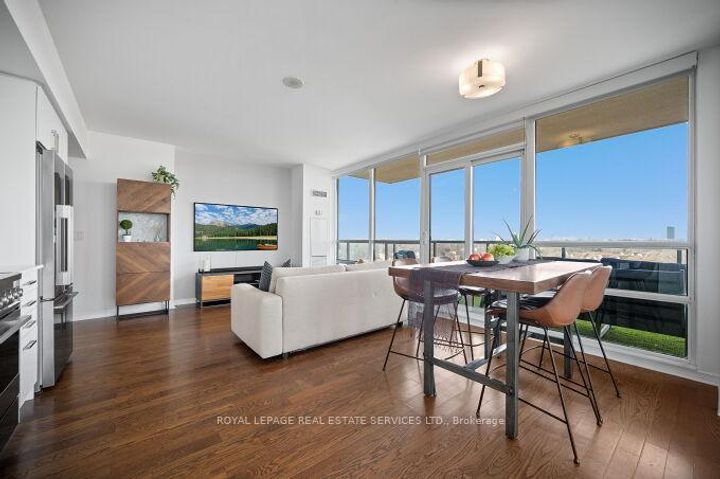 Photo 7 at 904 - 15 Legion Road, Mimico, Toronto