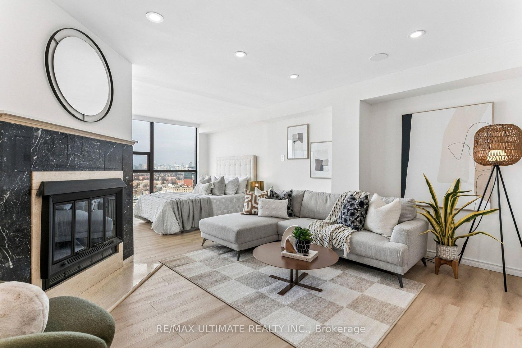 PH08 - 705 King Street W, Niagara, Toronto 