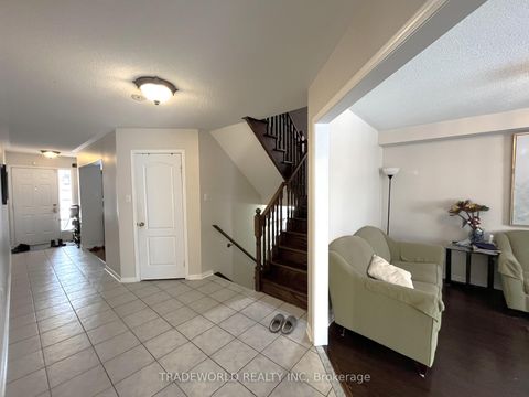 Photo 7 at 267 Flagstone Way, Woodland Hill, Newmarket