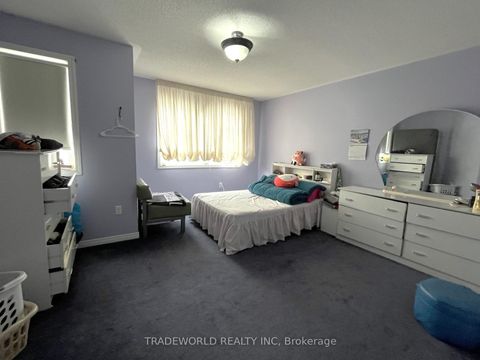 Photo 11 at 267 Flagstone Way, Woodland Hill, Newmarket