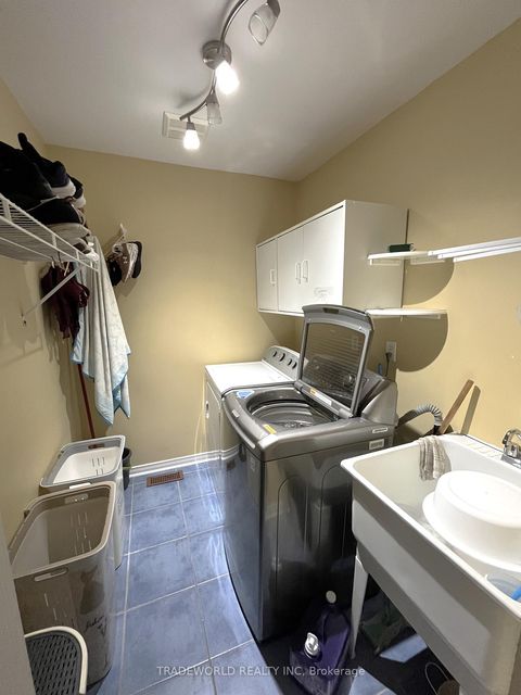 Photo 14 at 267 Flagstone Way, Woodland Hill, Newmarket