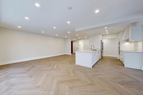 Photo 17 at 1001 - 40 Rosehill Avenue, Moore Park, Toronto