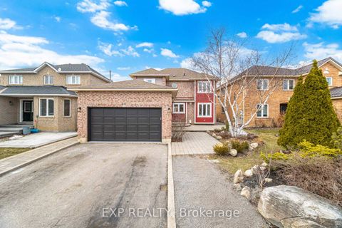 Photo 2 at 317 Bristol Road W, Hurontario, Mississauga