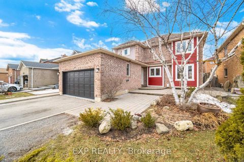 Photo 3 at 317 Bristol Road W, Hurontario, Mississauga