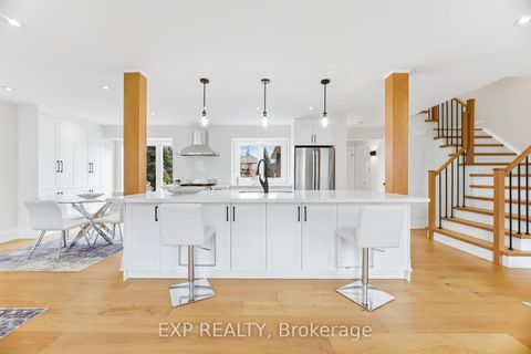 Photo 7 at 317 Bristol Road W, Hurontario, Mississauga