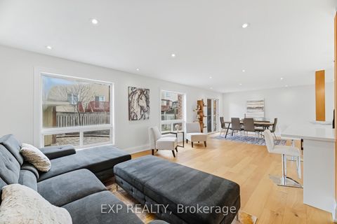 Photo 13 at 317 Bristol Road W, Hurontario, Mississauga