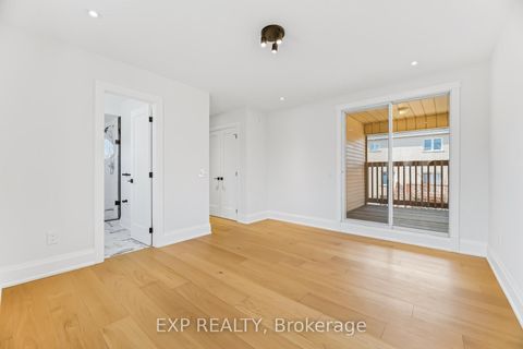 Photo 17 at 317 Bristol Road W, Hurontario, Mississauga