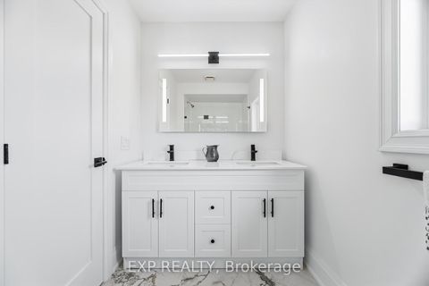 Photo 24 at 317 Bristol Road W, Hurontario, Mississauga