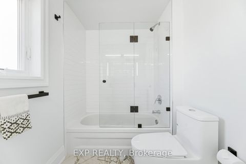 Photo 25 at 317 Bristol Road W, Hurontario, Mississauga