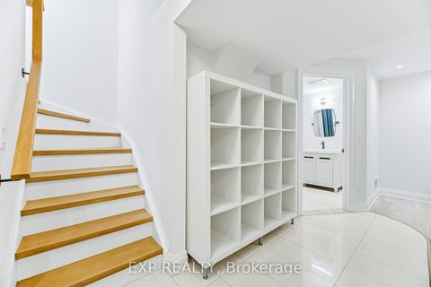 Photo 28 at 317 Bristol Road W, Hurontario, Mississauga