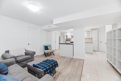 Photo 30 at 317 Bristol Road W, Hurontario, Mississauga