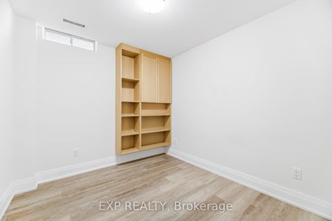 Photo 33 at 317 Bristol Road W, Hurontario, Mississauga