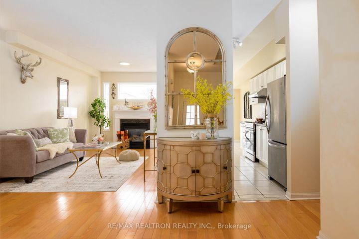 Photo 12 at 11 Zermatt Way, Unionville, Markham